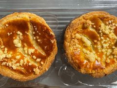 现烤芋泥蛋黄酥-鲍师傅糕点(西站店)
