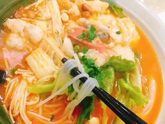 酸汤鱼片米线-缘久缘米粉(新街口店)