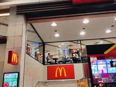 门面-麦当劳(东方时代广场分店)
