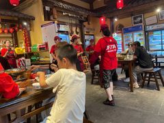-富正毅三下锅·湘西韵味(天门山索道店)