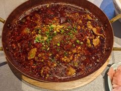 -有红鸡毛店·川菜(建设路店)