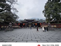 -峨眉山报国寺