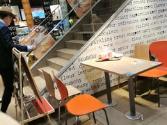 用餐区-麦当劳(安立路店)