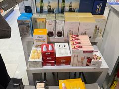 -日上免税行(浦东机场五店)