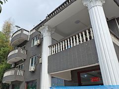 -金水泊山庄·花椒鸡(铁山坪店)