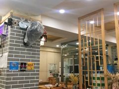 大堂-余丞记川渝面馆(云峰店)