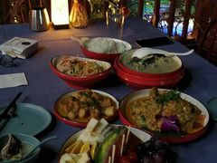 -拾光音乐餐酒吧(告庄星光夜市店)