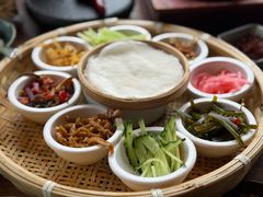 -包整·丝娃娃(一览甲秀楼风景店)