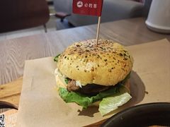 -必胜客(航洋国际店)