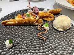 咸蛋黄冰淇淋配咸蛋黄芝士蛋糕-王品牛排(杭州大厦店)