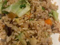 -玛格萝妮(汇智国际商业中心店)