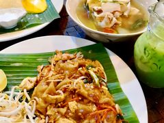 -Kat's Kitchen