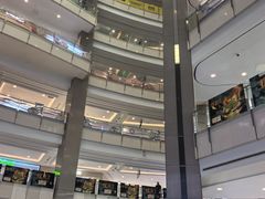 -上海来福士广场
