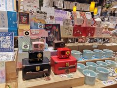 -猫的天空之城概念书店(杭州南宋御街店)