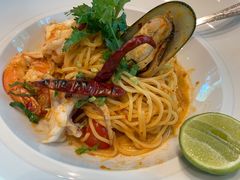-Chom Cafe and Restaurant
