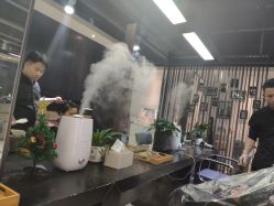 -苑苑发型设计
