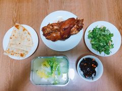 -聚首堂·特色小吃·肘子(什刹海德胜门店)