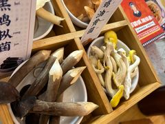 -阿婆情腊排骨火锅(金虹路店)