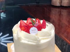 -花花卷卷·鲜食蛋糕(静安久光百货店)