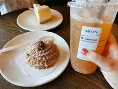 -星巴克臻选(盐城金鹰聚龙湖店)