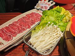 -沙胆彪炭炉牛杂煲(上海日月光广场店)