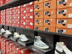 -王府井奥莱临潼小镇(临潼店)
