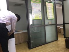 -龙脊堂龙氏推拿 整脊(陆家浜店)