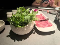 -左庭右院鲜牛肉火锅黑金店(陆家嘴中心店)