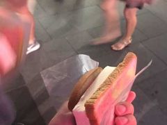 -詹爷爷乌节路街头冰淇淋