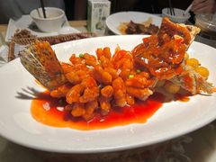 -吴越荣记苏州菜·松鼠桂鱼 100% 活鱼现做(月光码头店)
