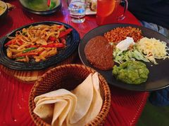 -Pistolera Mexican Cantina女枪手墨西哥餐厅(碧云路店)