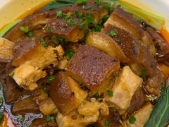 阿瓦当家肉-阿瓦山寨·湘菜现炒·剁椒鱼头王(咸阳总店)