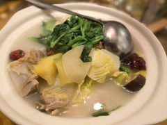-山茶云南菜(永安里店)