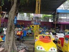 -顺德大良半月城游乐场