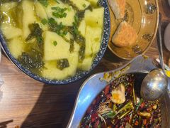 -乡土特色.冷锅鱼.牦牛肉汤锅