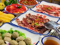-贤合庄卤味火锅(济南泉城路店)