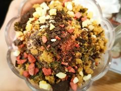 冰淇淋自助-哥老官重庆美蛙鱼头(五角场合生汇店)