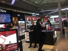 -日上免税店(三径路t3店)