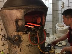 -三兄弟高炉烧饼