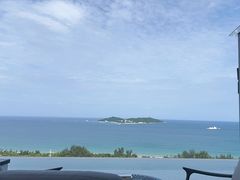 -瑰丽酒店·海吧·天际下午茶·现场DJ·天台酒吧