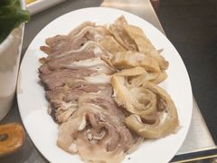 -胡须佬鸡煲四季火锅店(石厦西村直营店)