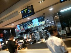 -麦当劳(海岸城店)