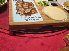 特色烤鸭-兴农记