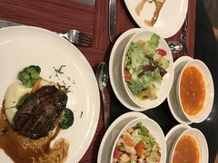 -WOLFGANG PUCK KITCHEN & BAR(迪士尼小镇店)
