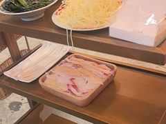 -旧街市鲜货老火锅(大光路店)