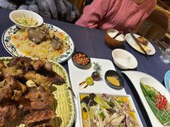 -伊带伊路新疆美食府(呼家楼店)