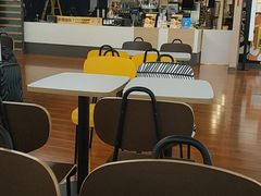 -麦当劳(鄂尔多斯机场店)