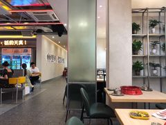 大堂-令狐冲烤鱼·烧菜馆(达明店)