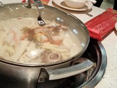 -三人行骨头王火锅(长寿店)