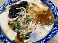 -新场古镇-停车场